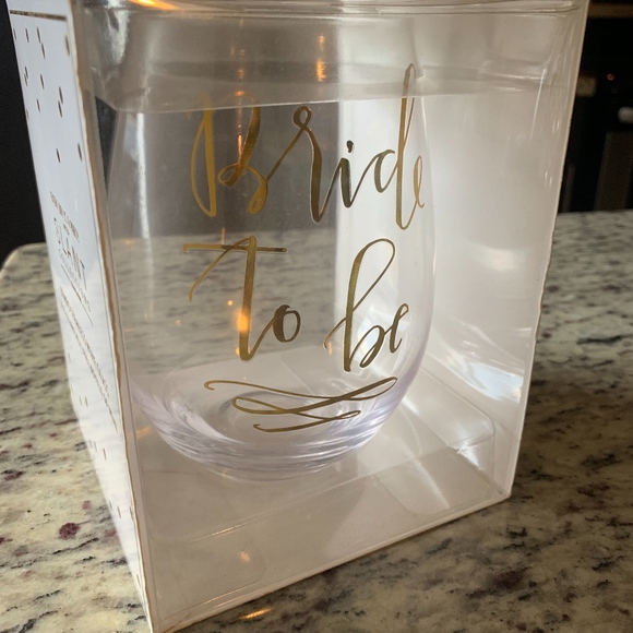 Slant Jumbo Stemless Wine Glass - Bride to be - Picture 5 of 8
